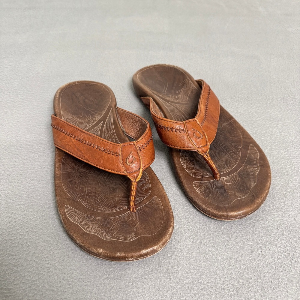 OluKai Hiapo Sandals Mens 10 Brown Leather Flip Flops Beach Casual 10101-SK63